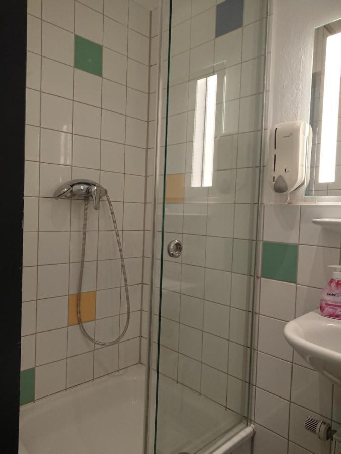 Backpackers St. Pauli Hostel Hamburg Exterior photo